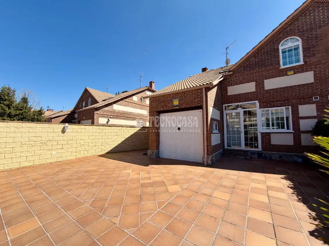 Detached homes for sale in Villanueva de la Torre