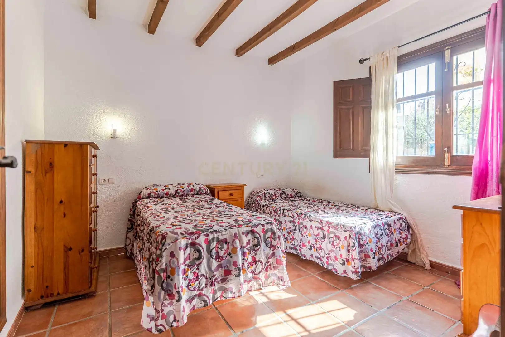 Dormitori de Casa o xalet en venda en Los Guájares amb Aire condicionat, Jardí privat i Traster