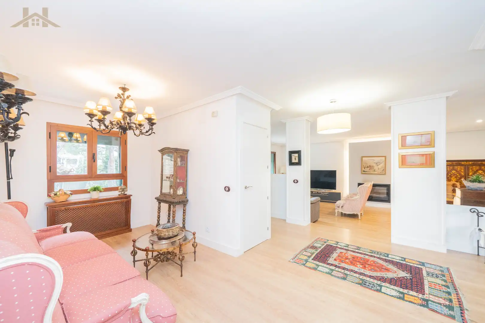 Sala d'estar de Casa o xalet en venda en Alpedrete amb Jardí privat, Terrassa i Traster