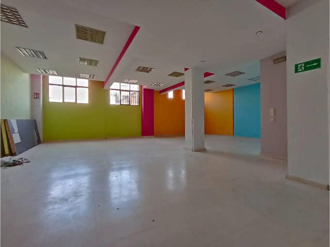 Business premises for sale in Calle Legión Española, imagen 6