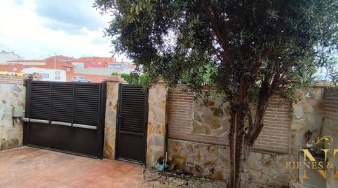 Foto 3 de Casa o xalet en venda a Calle Miguel de Unamuno, Yuncos, Toledo