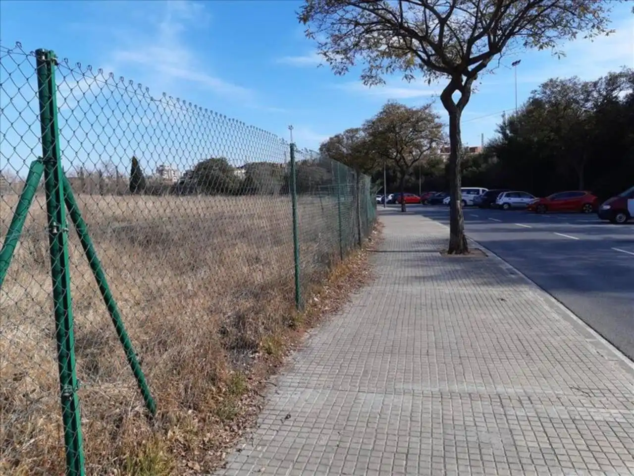 Wohnbaugrundstück zum Verkauf in Calle Gabriela Mistral, imagen 4