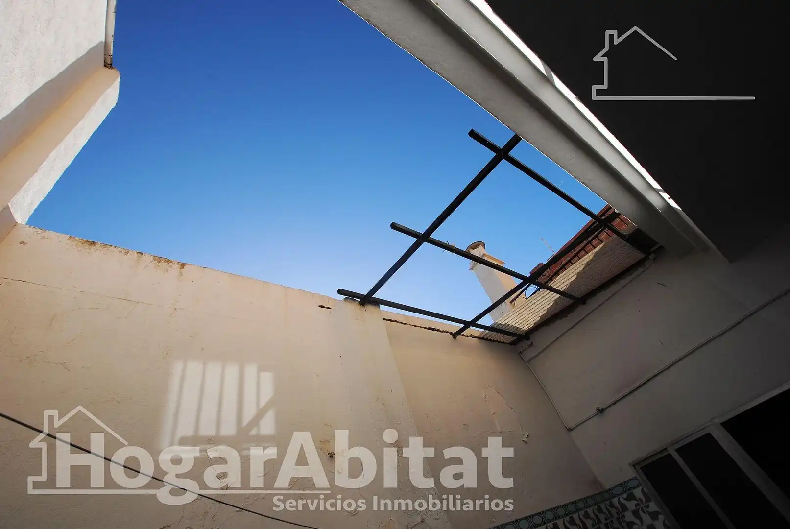 Houses for sale in L'Alqueria de la Comtessa  with Terrace, Storage room and Furnished