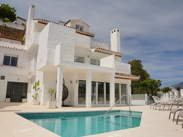 Casa amb piscina de lloguer a LUIS MAZANTINI-NVA ANDALU 4