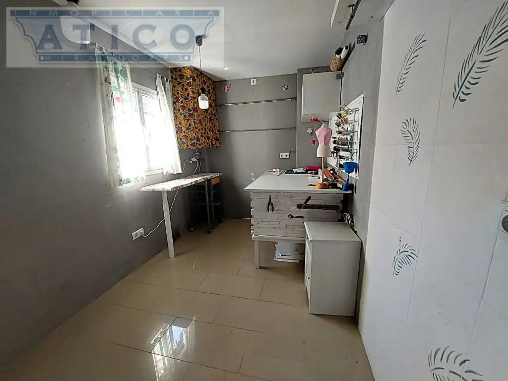 Kitchen of Houses for sale in Sevilla  with Air Conditioner and Terrace