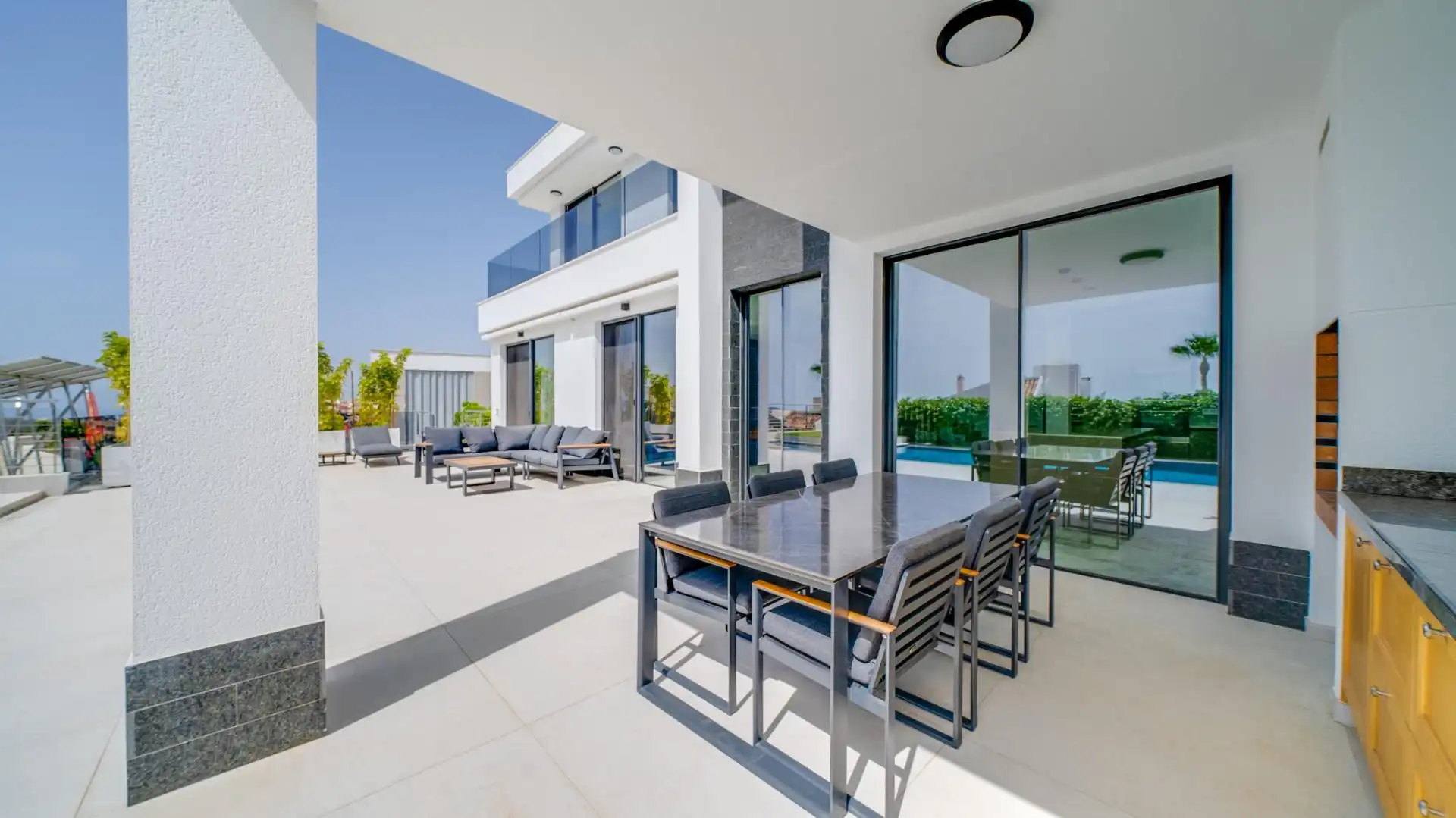 Villa mit Terrasse zum Verkauf in Golf Bahía, imagen 18