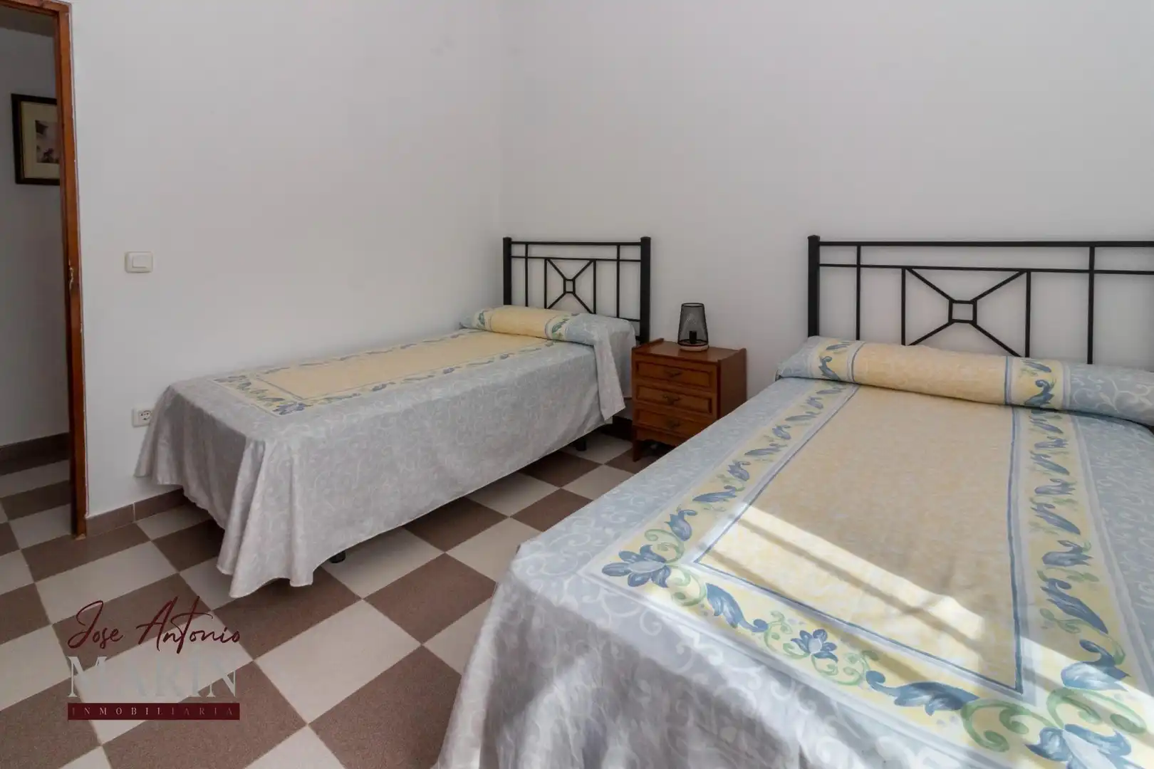 Habitación de Casa o chalet en venta en Badajoz con Aire acondicionado, Jardín privado y Piscina
