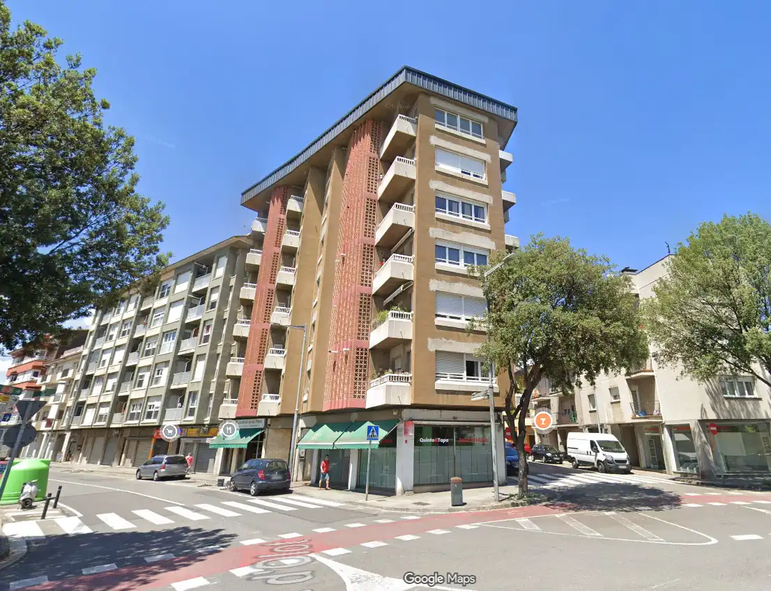 Außenansicht von Dachboden zum Verkauf in Manlleu