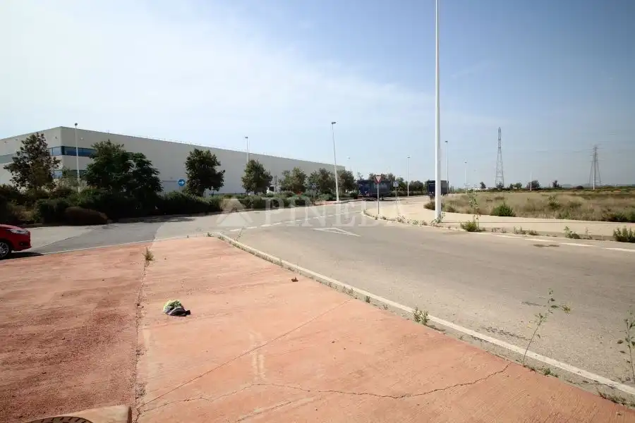Terreny industrial en venda en Sagunto / Sagunt