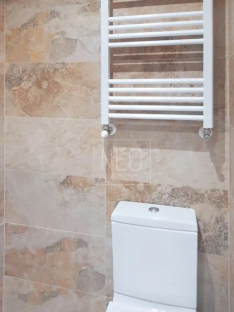 Baño de Planta baja en venta en Madrid con Aire acondicionado, Calefacción y Trastero