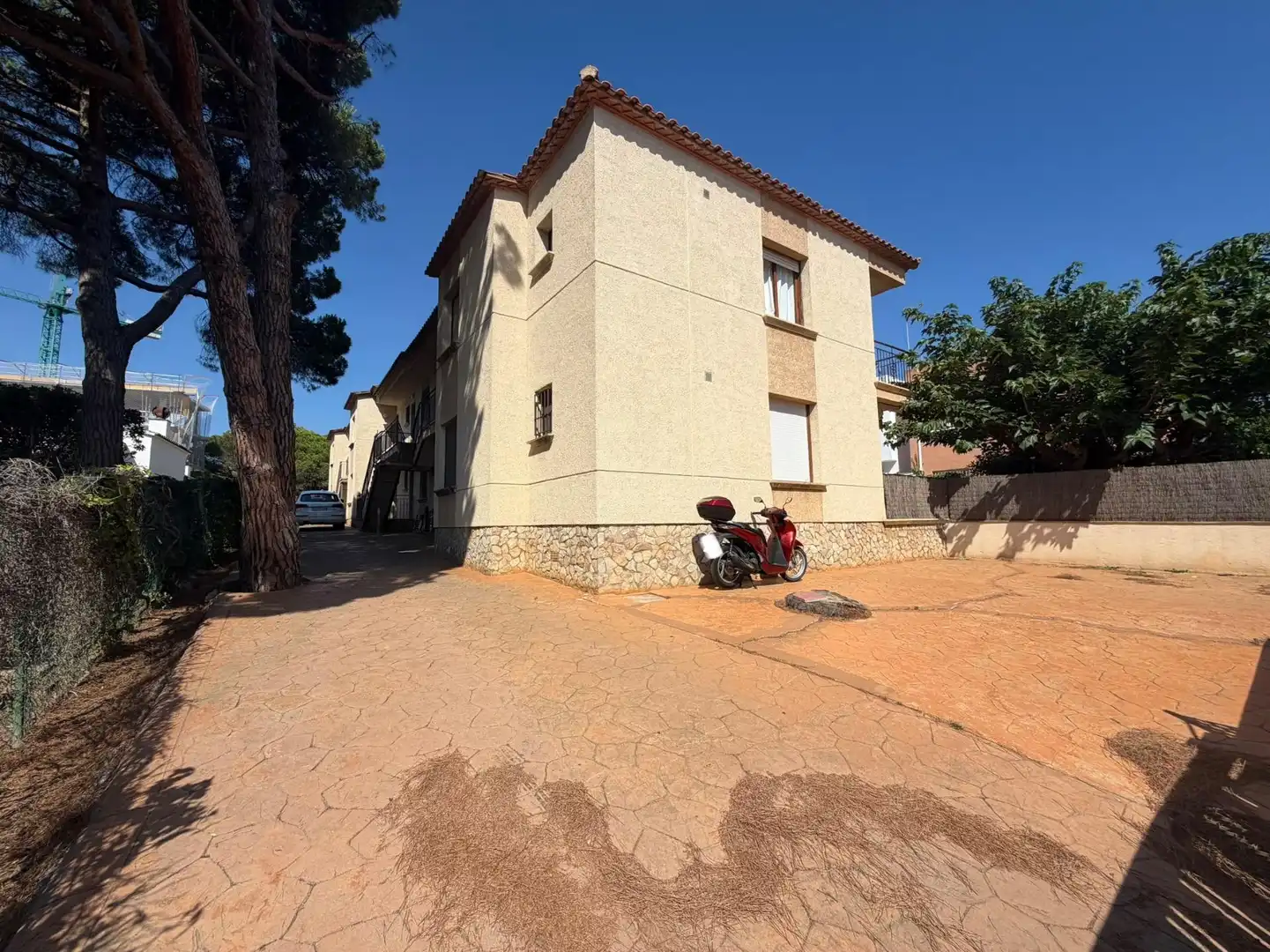 Vista exterior de Piso en venta en Palamós con Terraza y Balcón