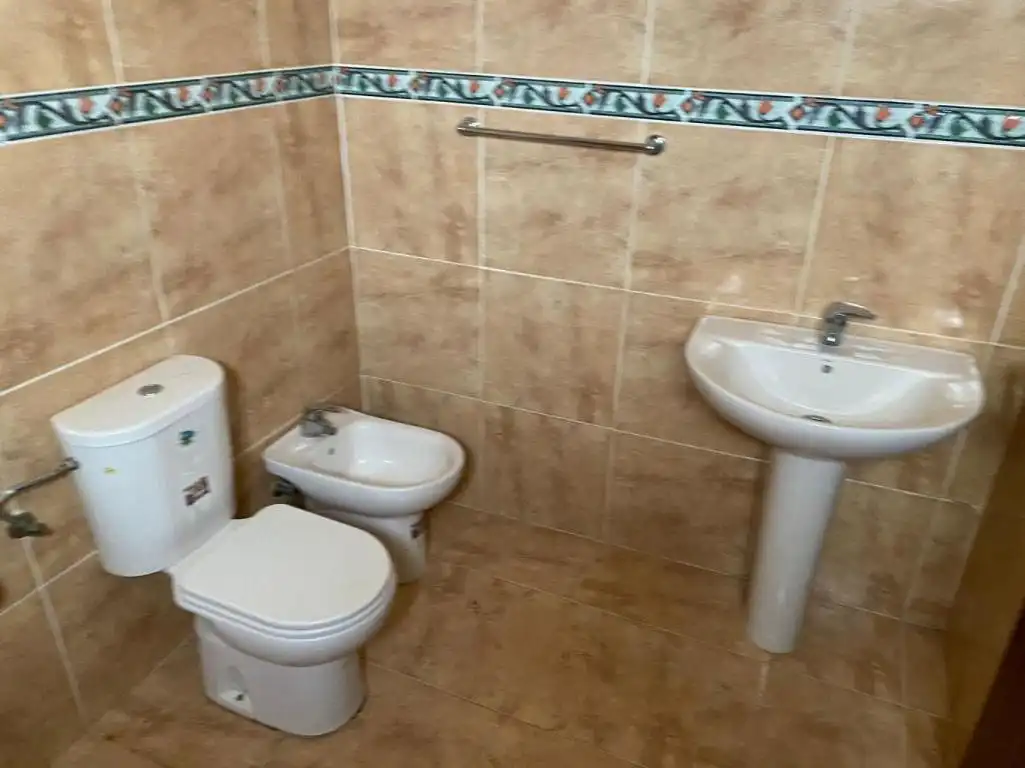 Baño de Edificio en venta en La Roda de Andalucía