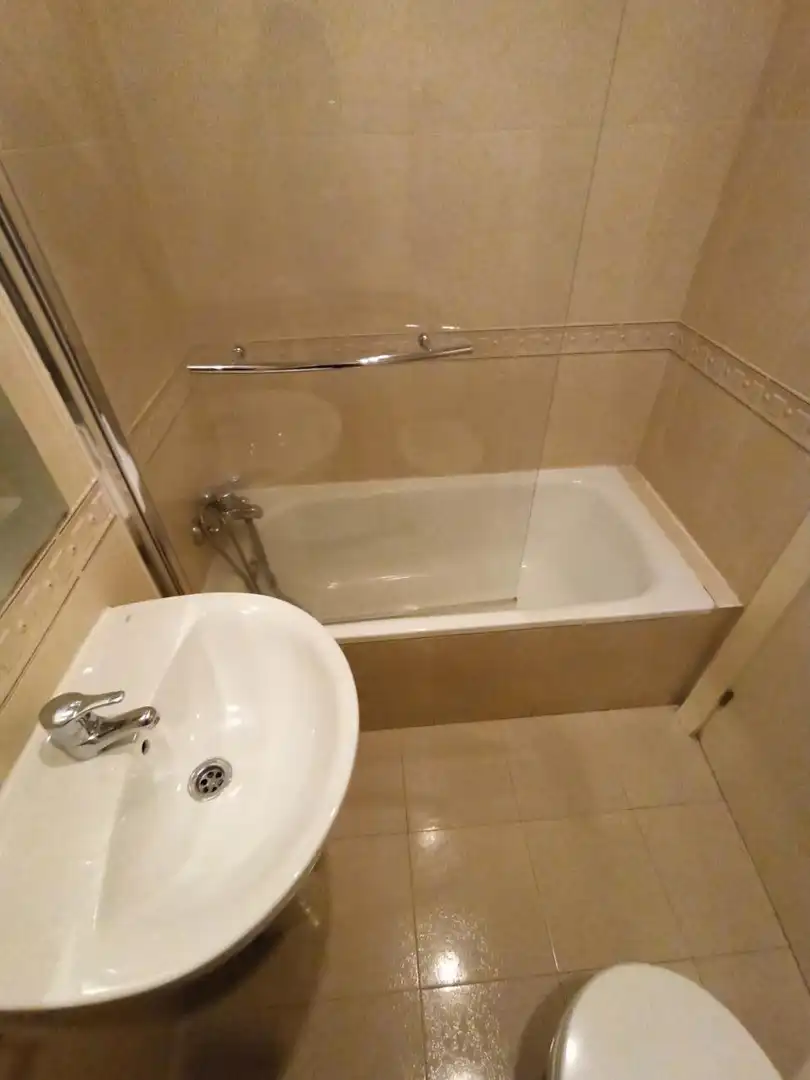 Baño de Planta baja de alquiler en Madrid con Terraza y Amueblado