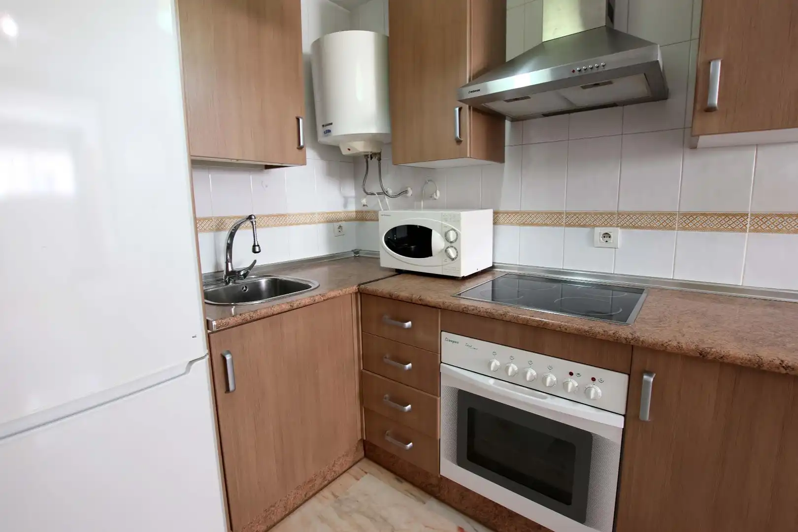Cocina de Estudio en venta en Badajoz con Aire acondicionado, Amueblado y Balcón