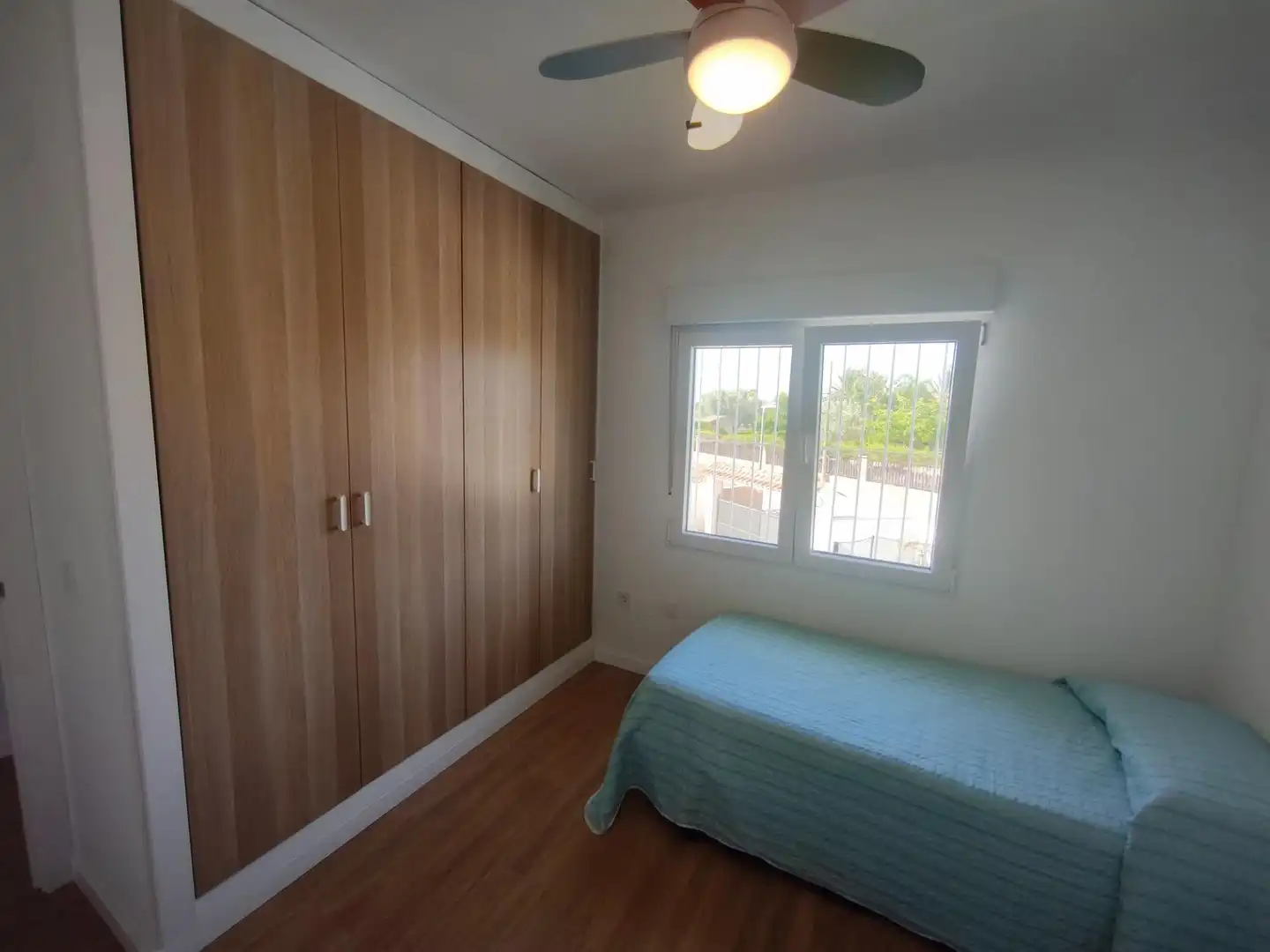 Habitación de Casa o chalet en venta en San Vicente del Raspeig / Sant Vicent del Raspeig con Piscina comunitaria