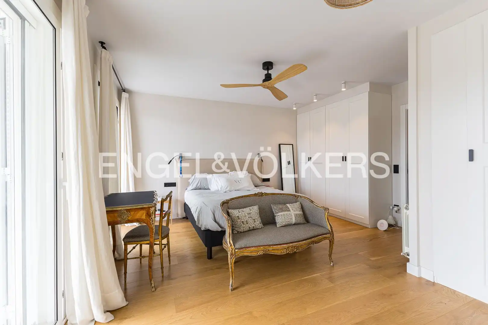 Bedroom of Houses for rent in Castelldefels  with Air Conditioner, Heating and Private garden