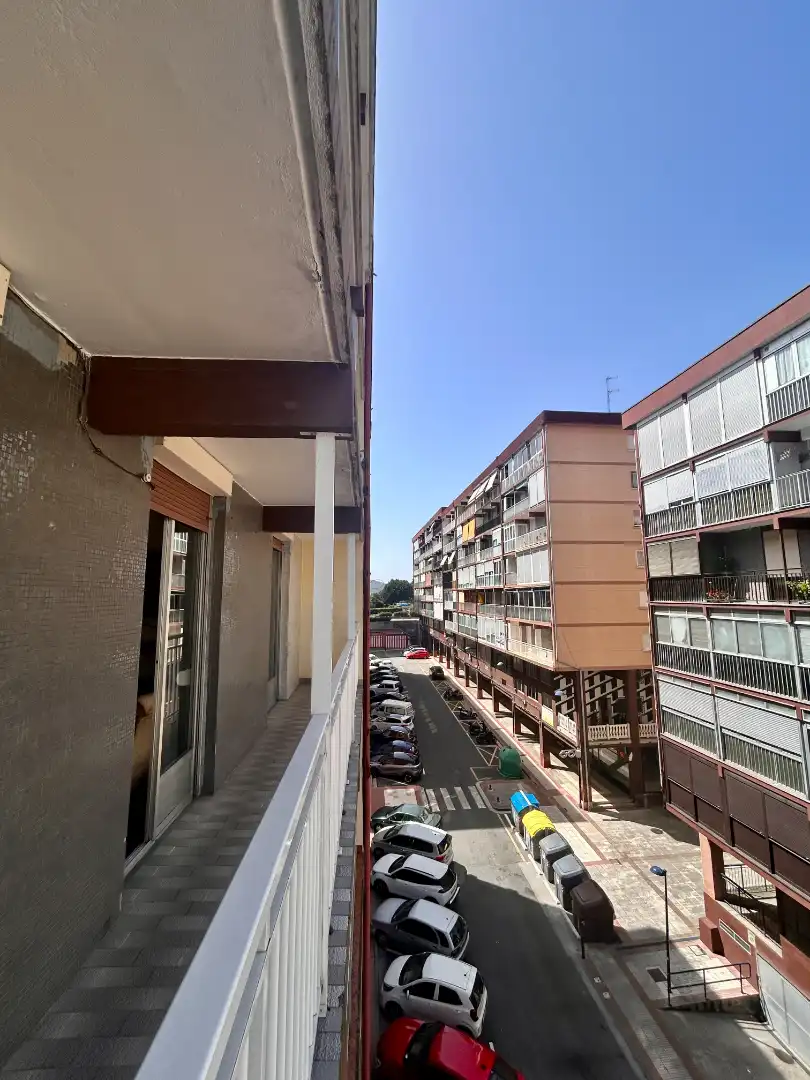 Flat with terrace for sale in Beraun - Pontika