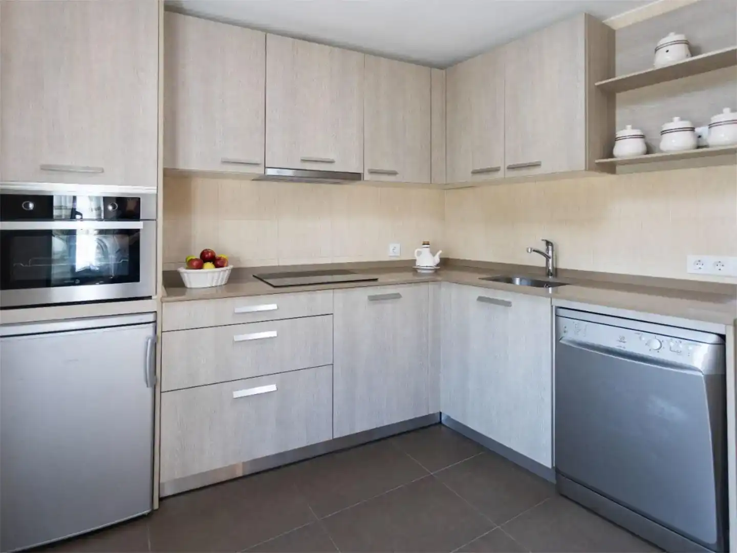 Küche von Wohnung zum Verkauf in Llanes mit Balkon