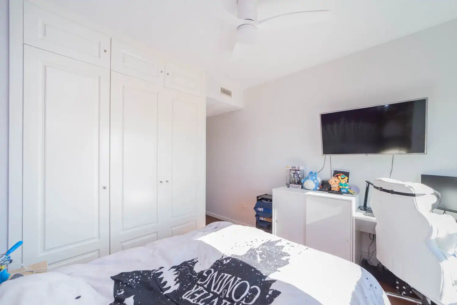 Schlafzimmer von Dachboden zum Verkauf in Móstoles mit Möbliert