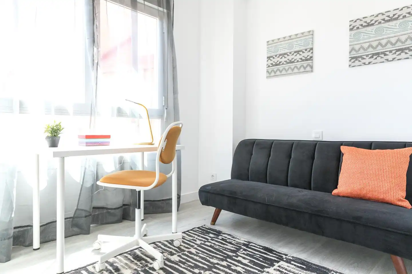 Dormitori de Àtic de lloguer en Madrid amb Aire condicionat, Calefacció i Parquet