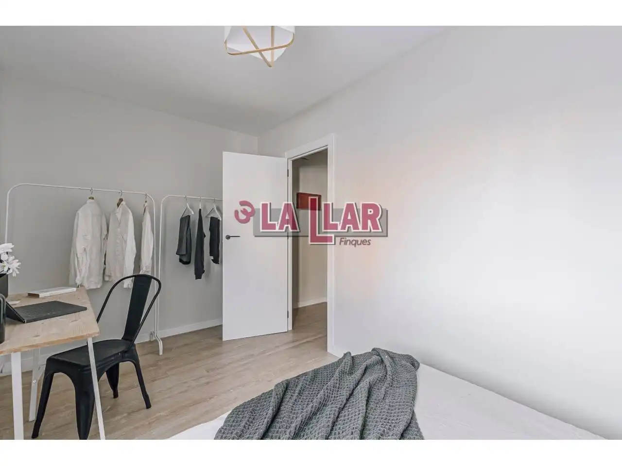Dormitori de Àtic en venda en Montornès del Vallès amb Aire condicionat, Calefacció i Parquet