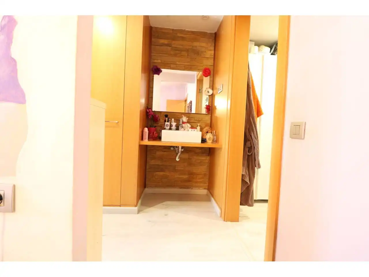 Badezimmer von Dachboden zum Verkauf in Montcada i Reixac mit Klimaanlage, Heizung und Parkett