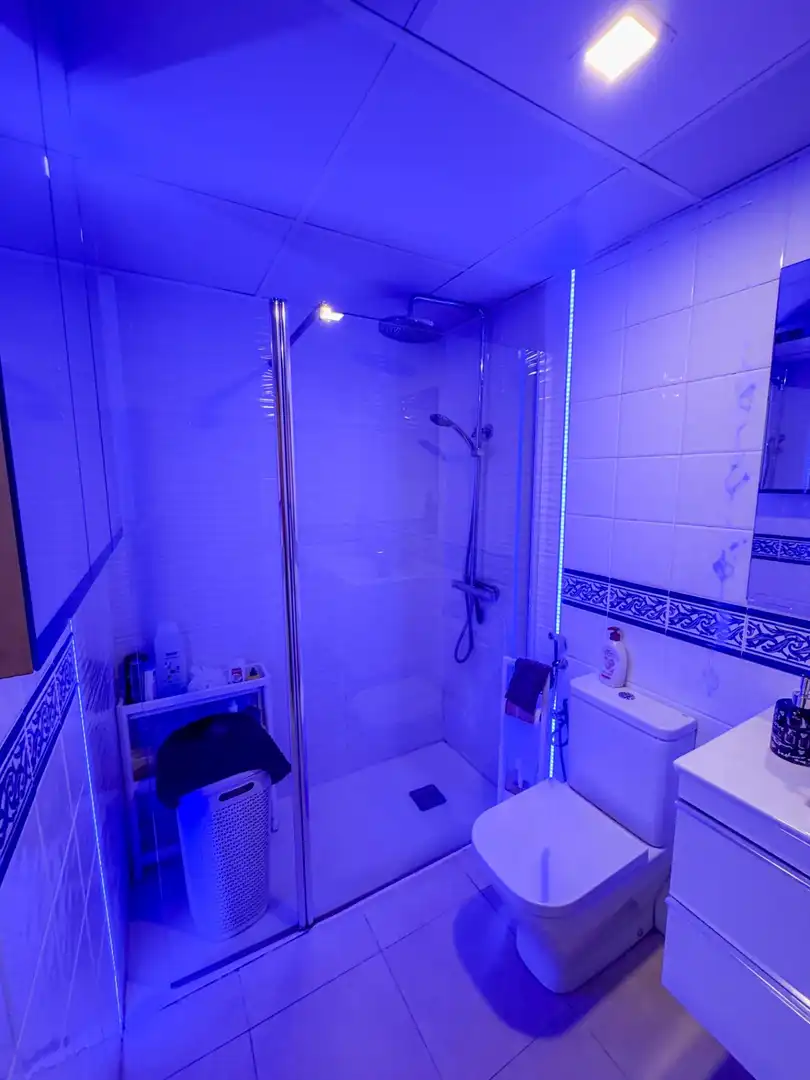 Bathroom of Flat for sale in Torremolinos  with Air Conditioner
