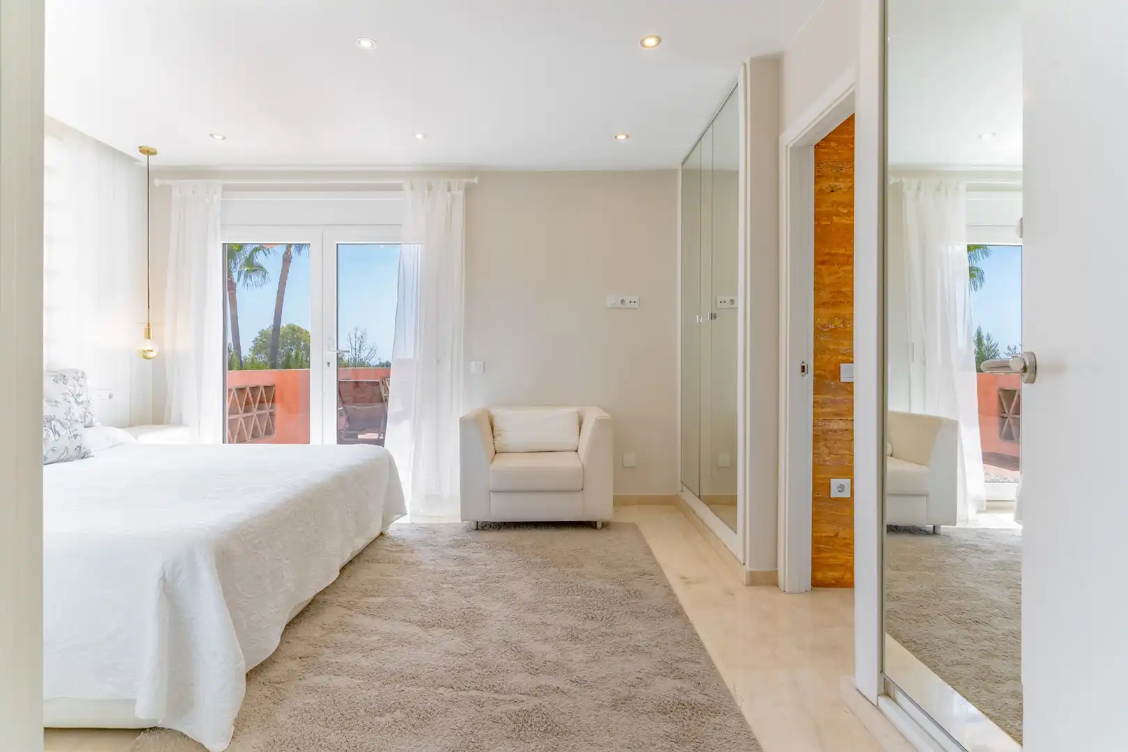 Dormitori de Casa o xalet en venda en Estepona