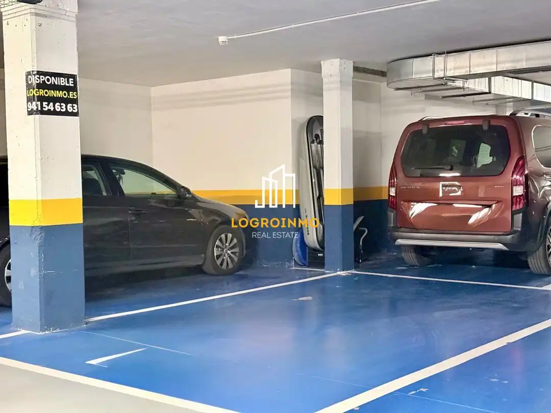 Parking for sale in Cascajos - Piqueras