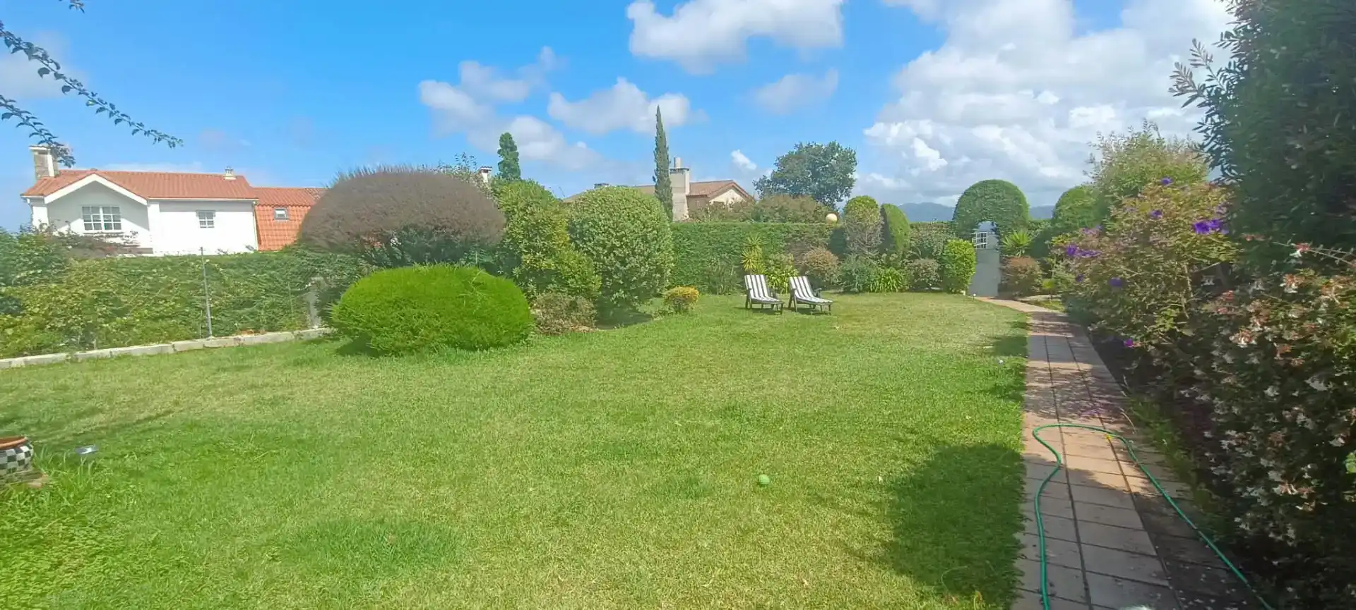 Jardí de Casa o xalet de lloguer en Baiona amb Balcó