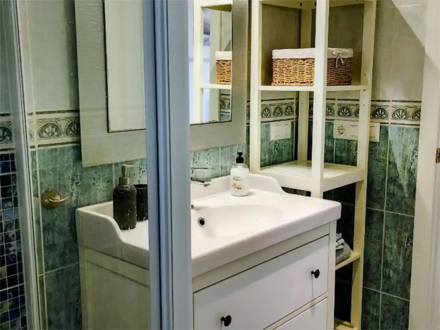 Badezimmer von Wohnung zur Miete in Dénia mit Klimaanlage, Privatgarten und Schwimmbad