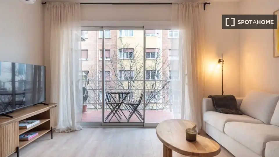 Flat with terrace to rent in Eixample, imagen 2