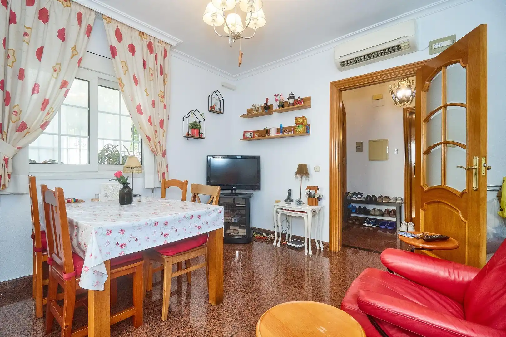 Sala d'estar de Casa o xalet en venda en Fuengirola amb Aire condicionat, Calefacció i Terrassa
