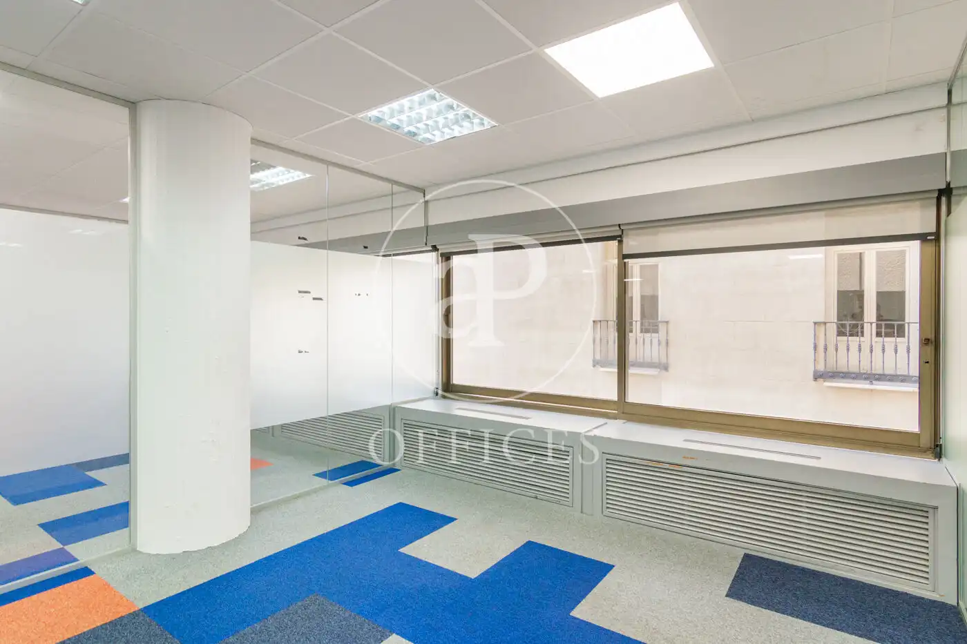 Office for rent in Madrid  with Air Conditioner