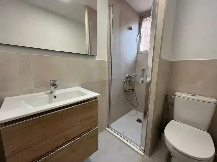 Bany de Pis en venda en Córdoba amb Aire condicionat i Traster