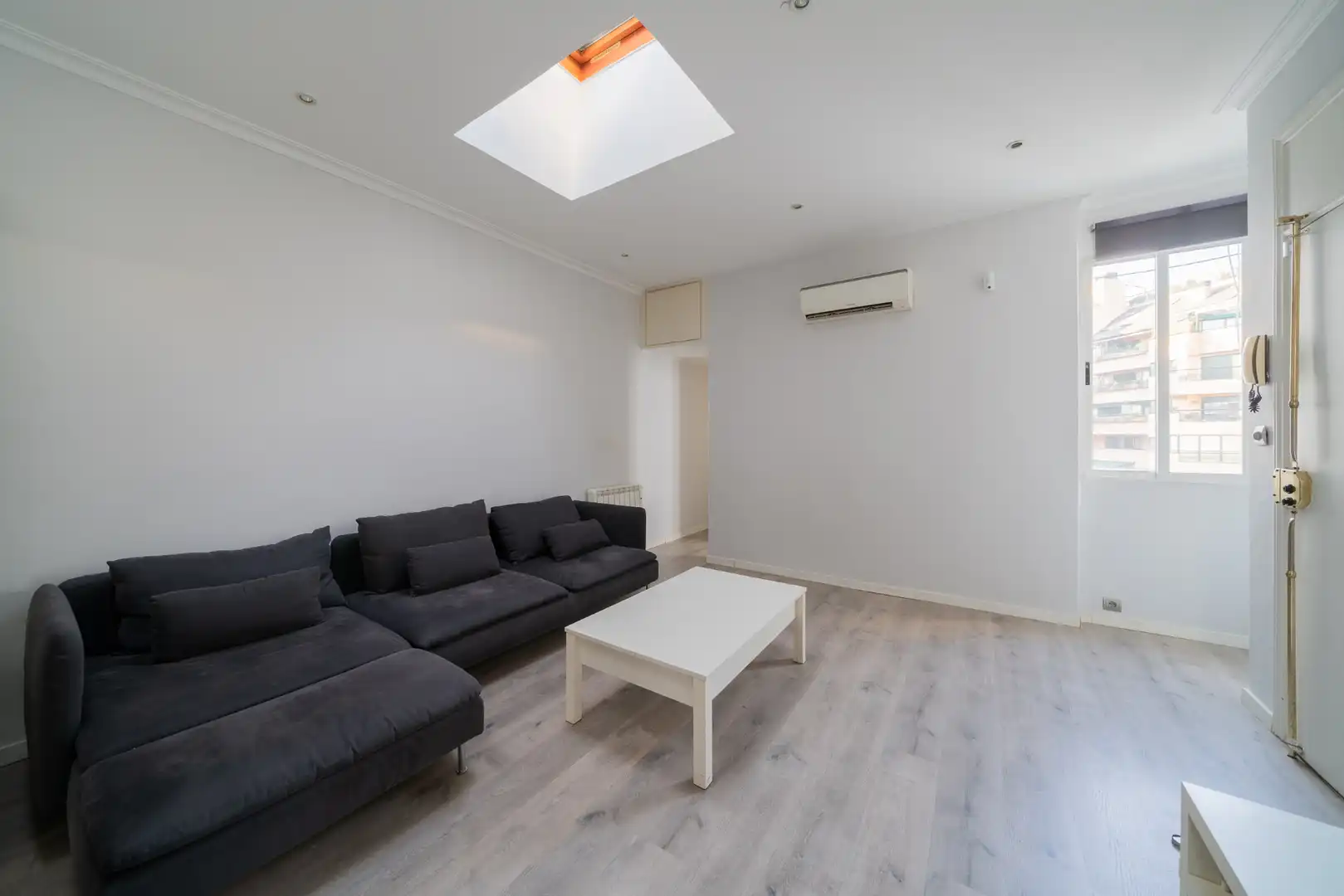 Flat for sale in Calle de Viriato, imagen 5