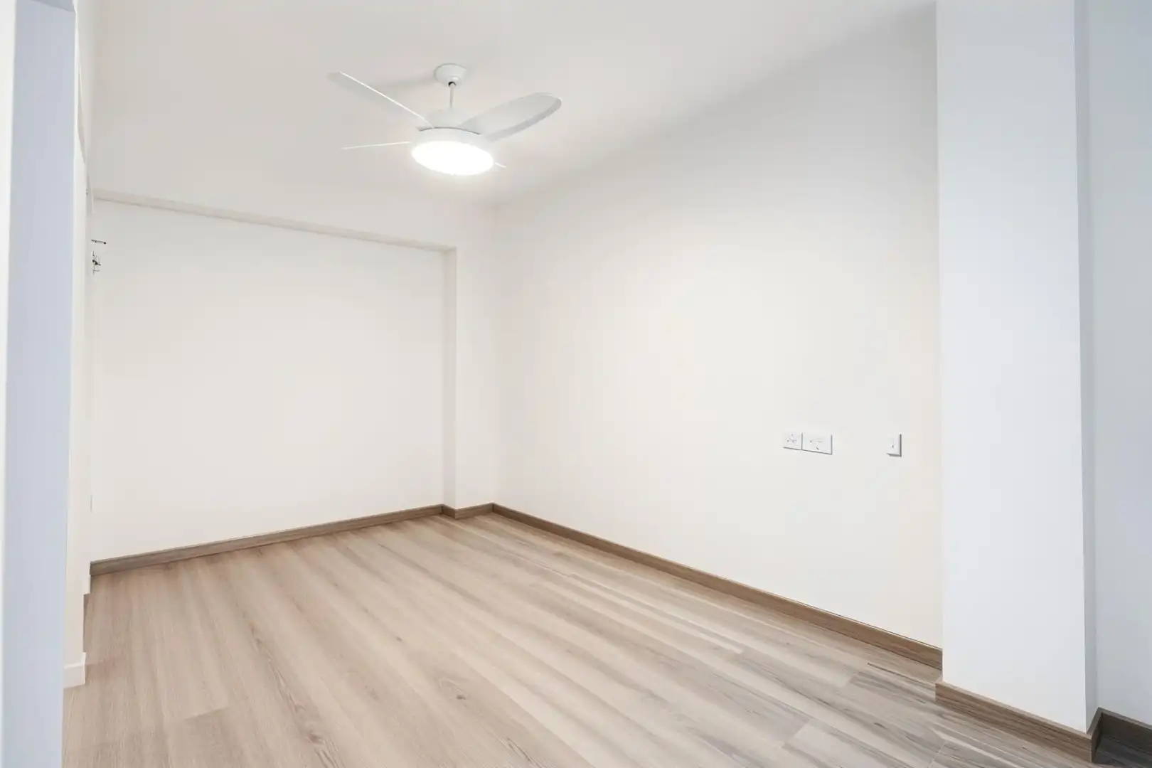 Flat for sale in  Palma de Mallorca  with Air Conditioner, Parquet flooring and Oven