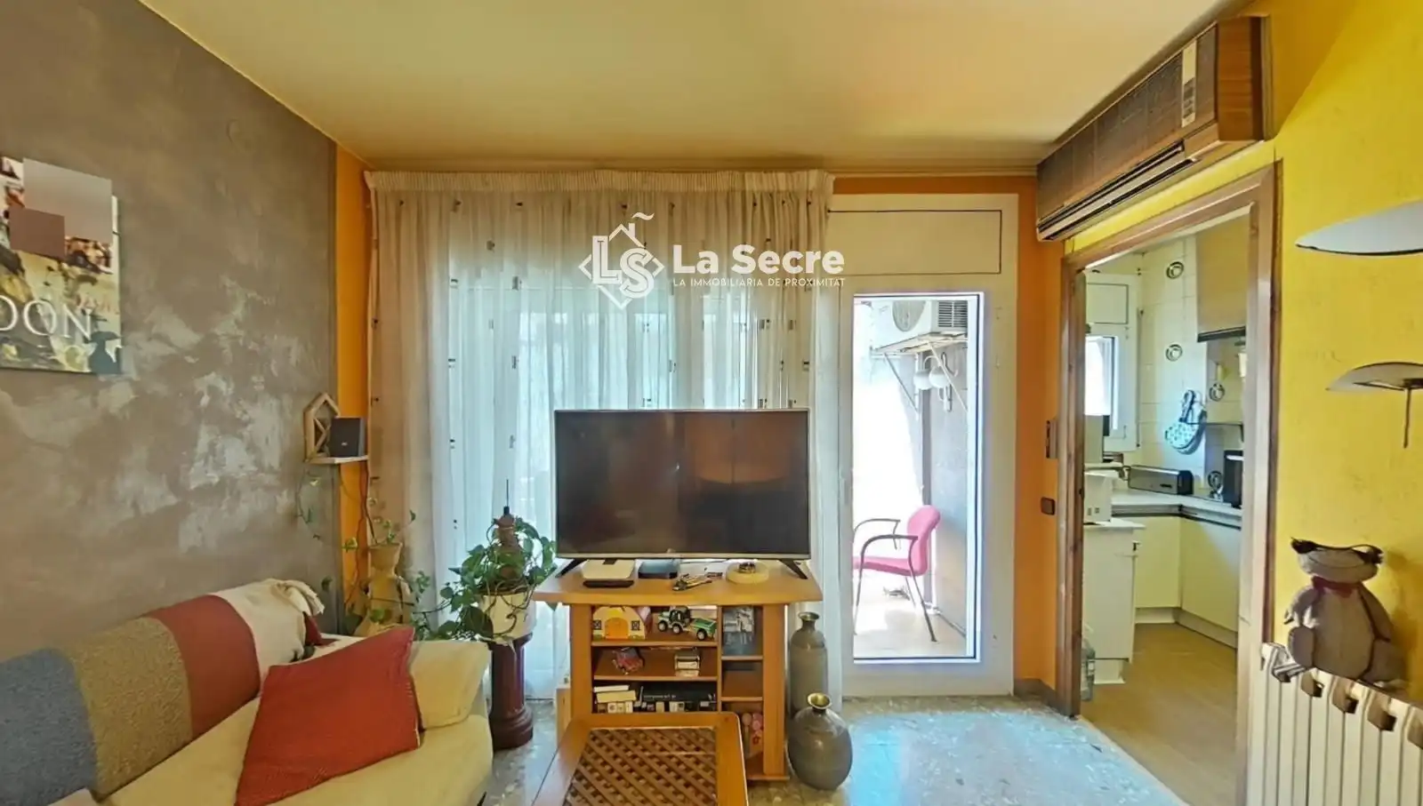 Sala de estar de Casa o chalet en venta en Martorell con Terraza y Piscina
