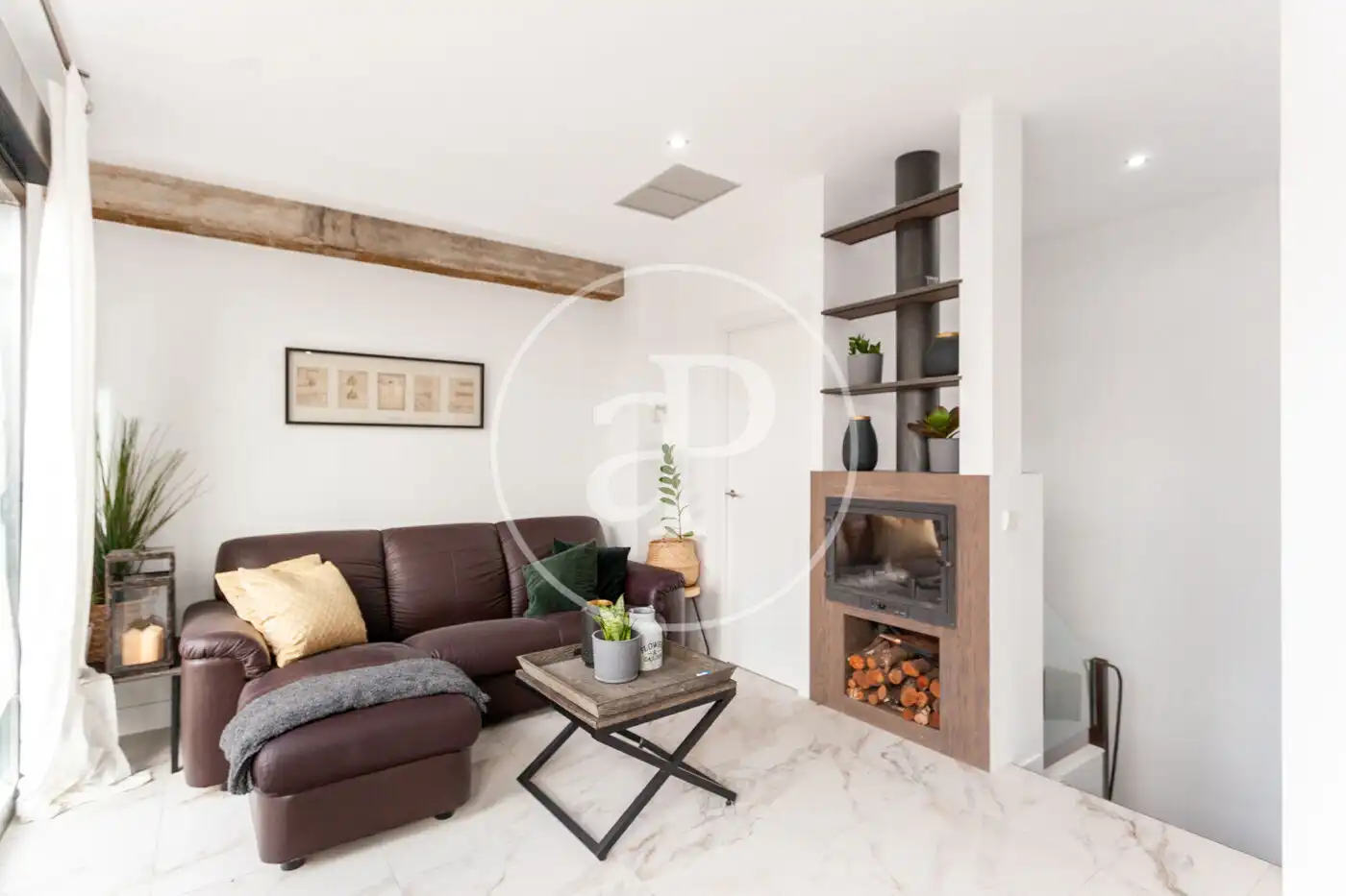 Wohnzimmer von Dachboden zur Miete in Madrid mit Klimaanlage, Heizung und Terrasse