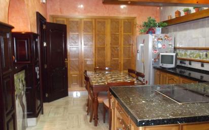 Kitchen of Flat for sale in San Fernando  with Air Conditioner and Balcony