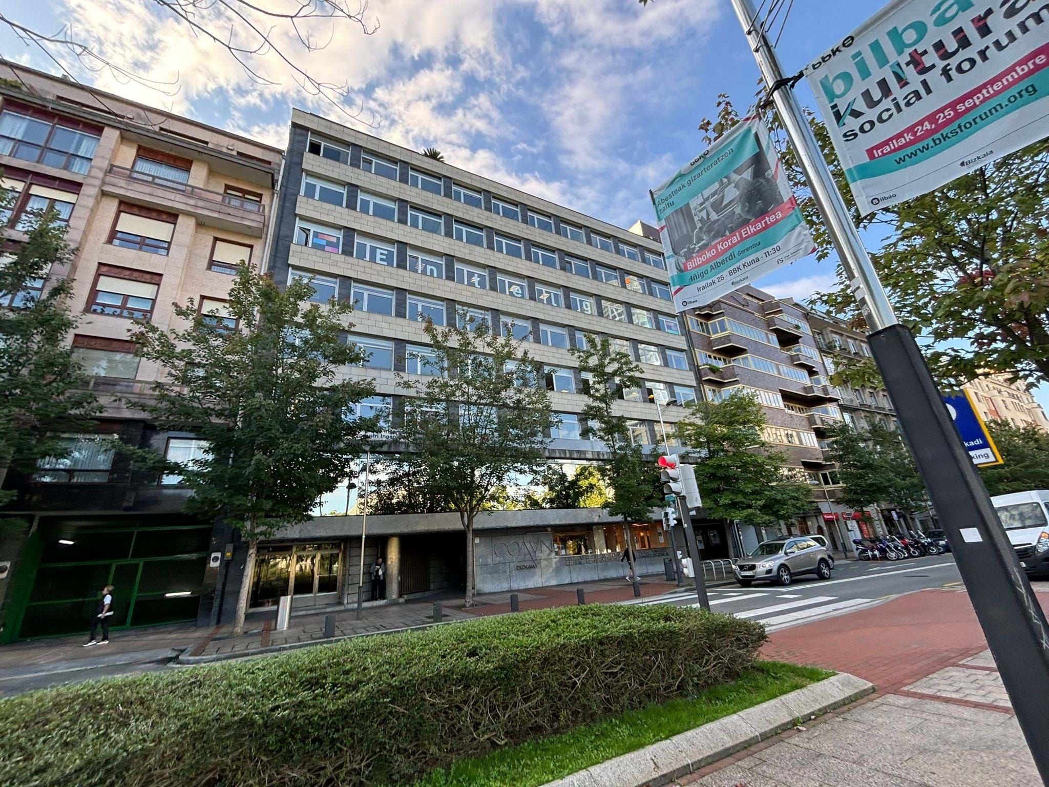 Vista exterior de Oficina en venda en Bilbao 