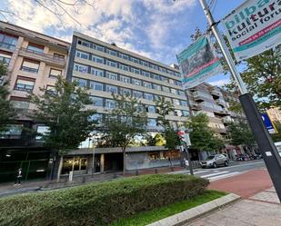 Vista exterior de Oficina en venda en Bilbao 