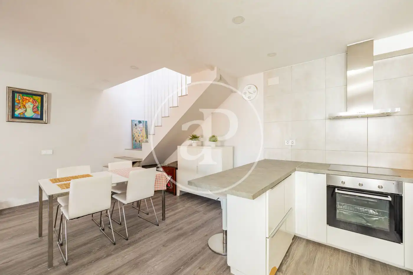 Küche von Wohnung zum Verkauf in Barcelona mit Klimaanlage, Heizung und Terrasse