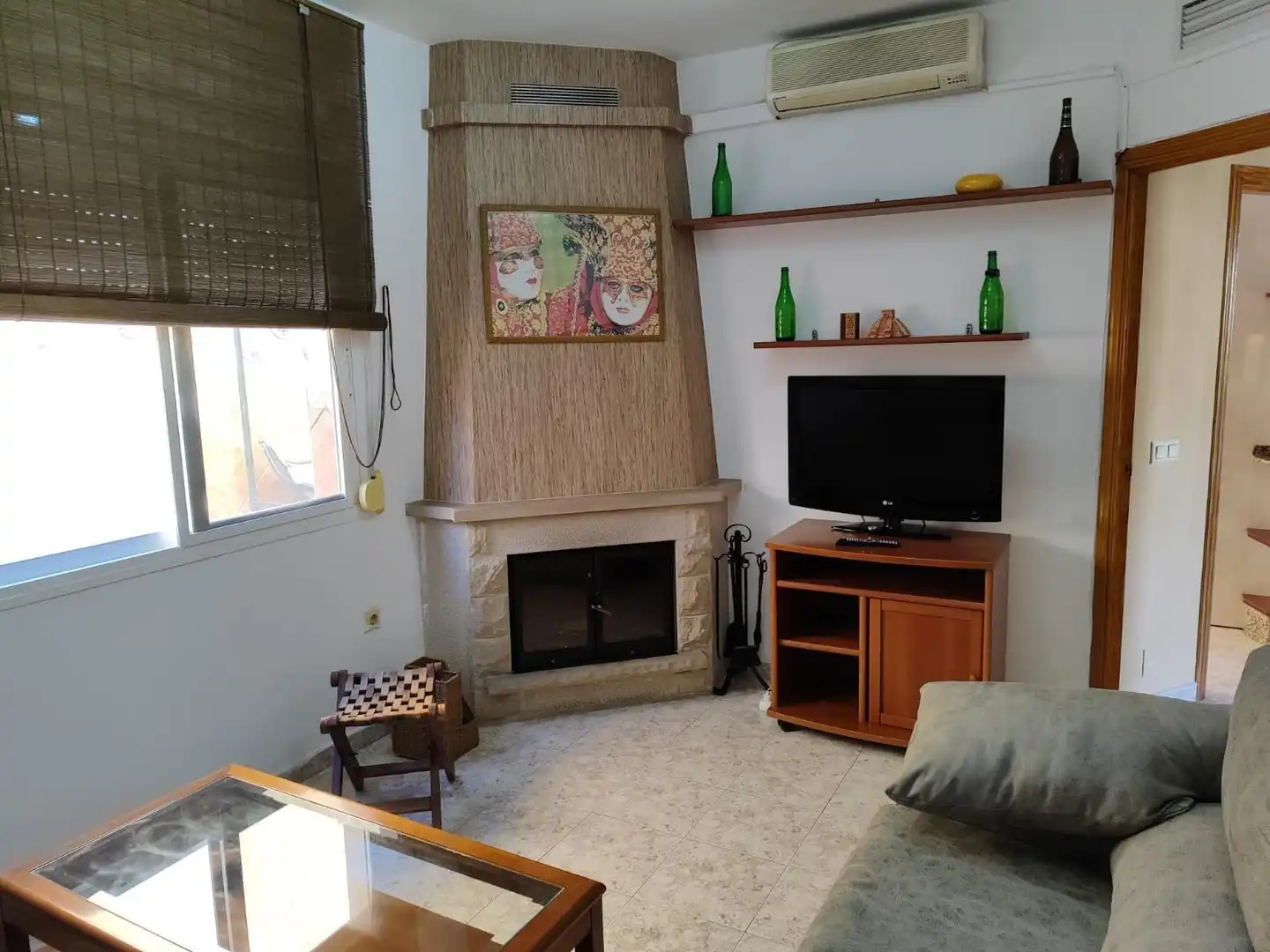 Sala d'estar de Casa adosada en venda en Málaga amb Aire condicionat, Calefacció i Jardí privat