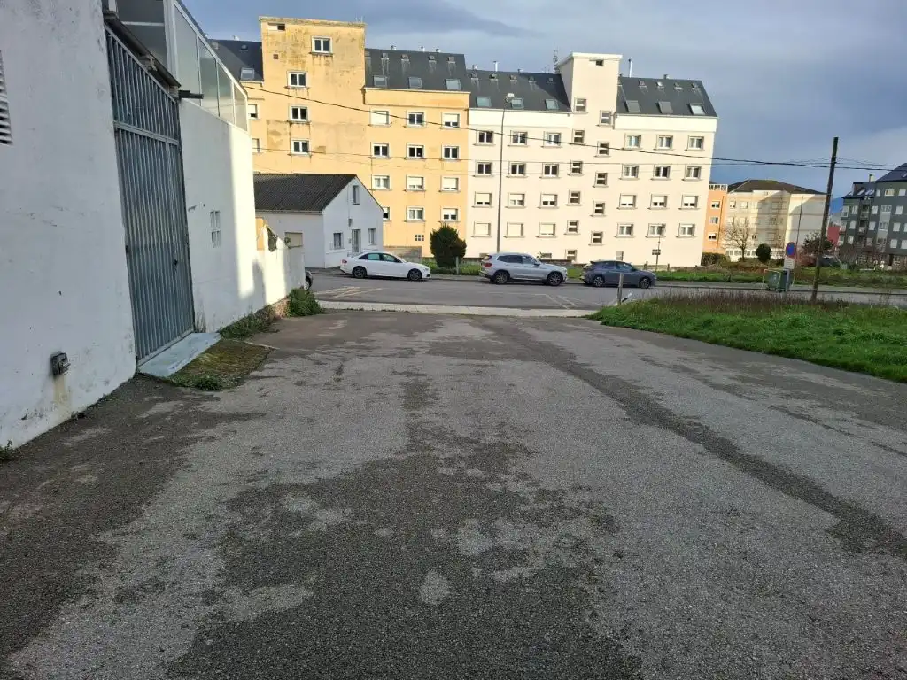 Parkplatz von Geschaftsraum zur Miete in Burela mit Möbliert