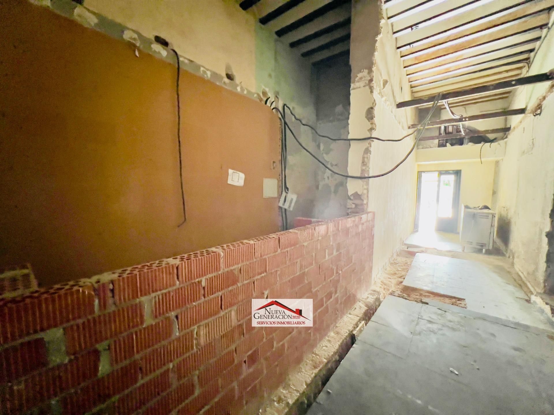 Premises for sale in San Fernando
