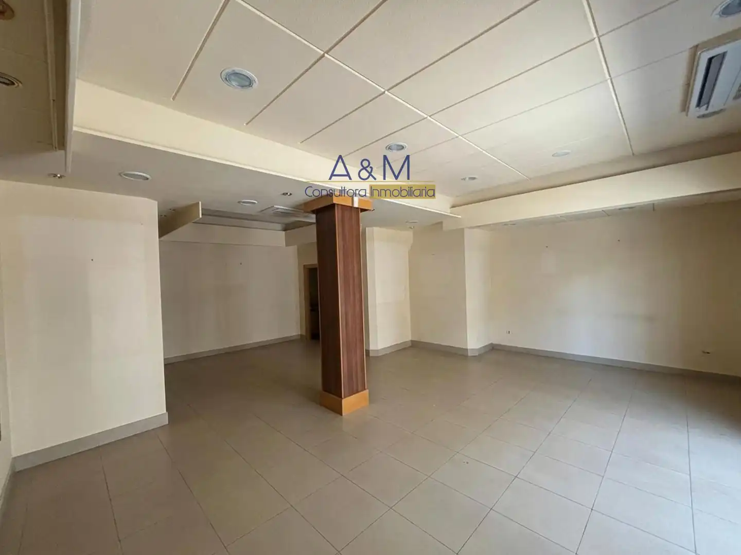 Local comercial en venda a Calatravas, imagen 5