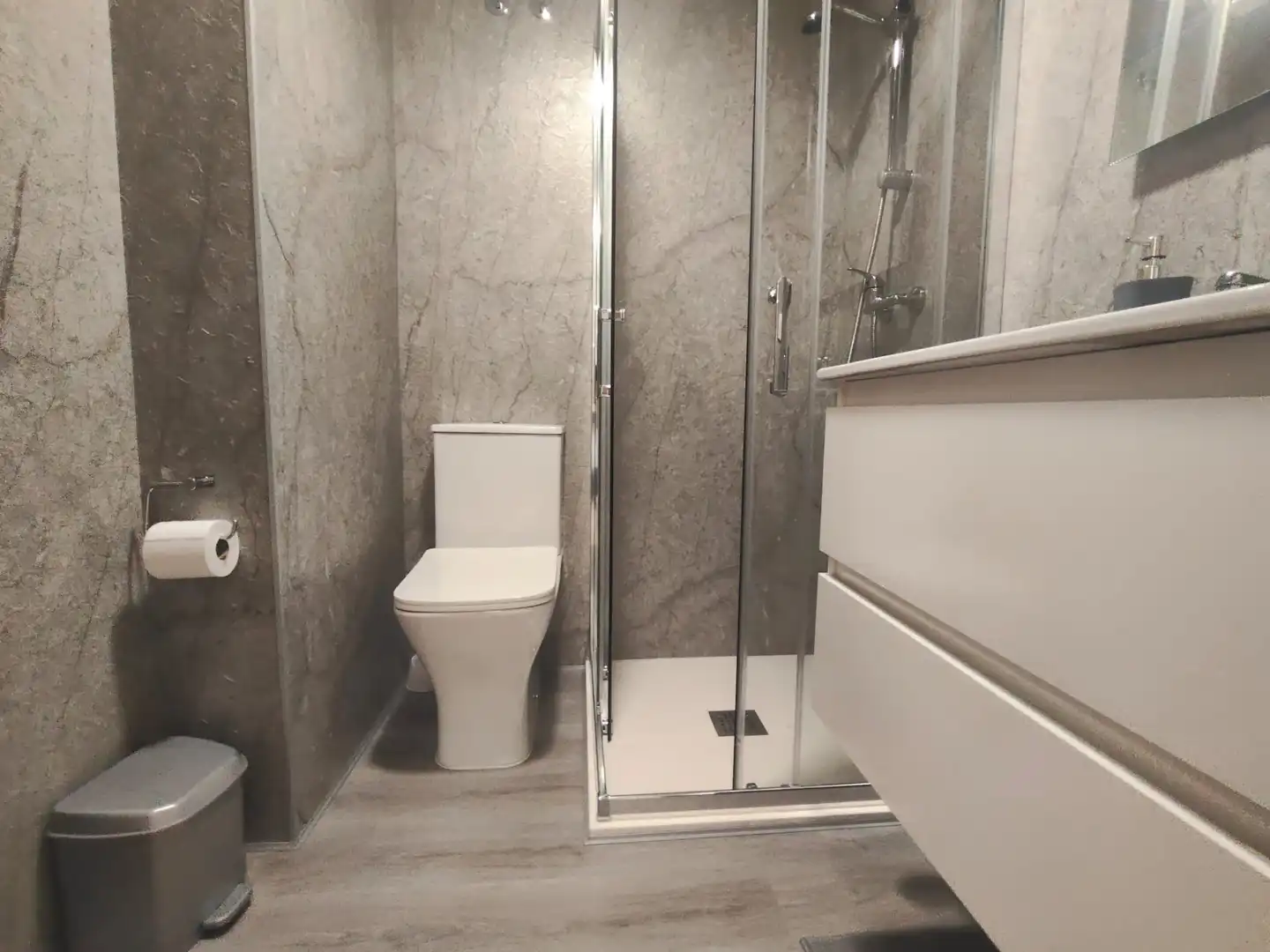 Badezimmer von Wohnungen zur Miete in Gandia mit Terrasse, Möbliert und Gemeinschaftspool