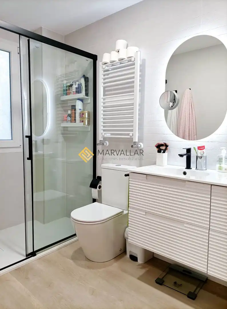 Bathroom of Flat for sale in Santander  with Heating
