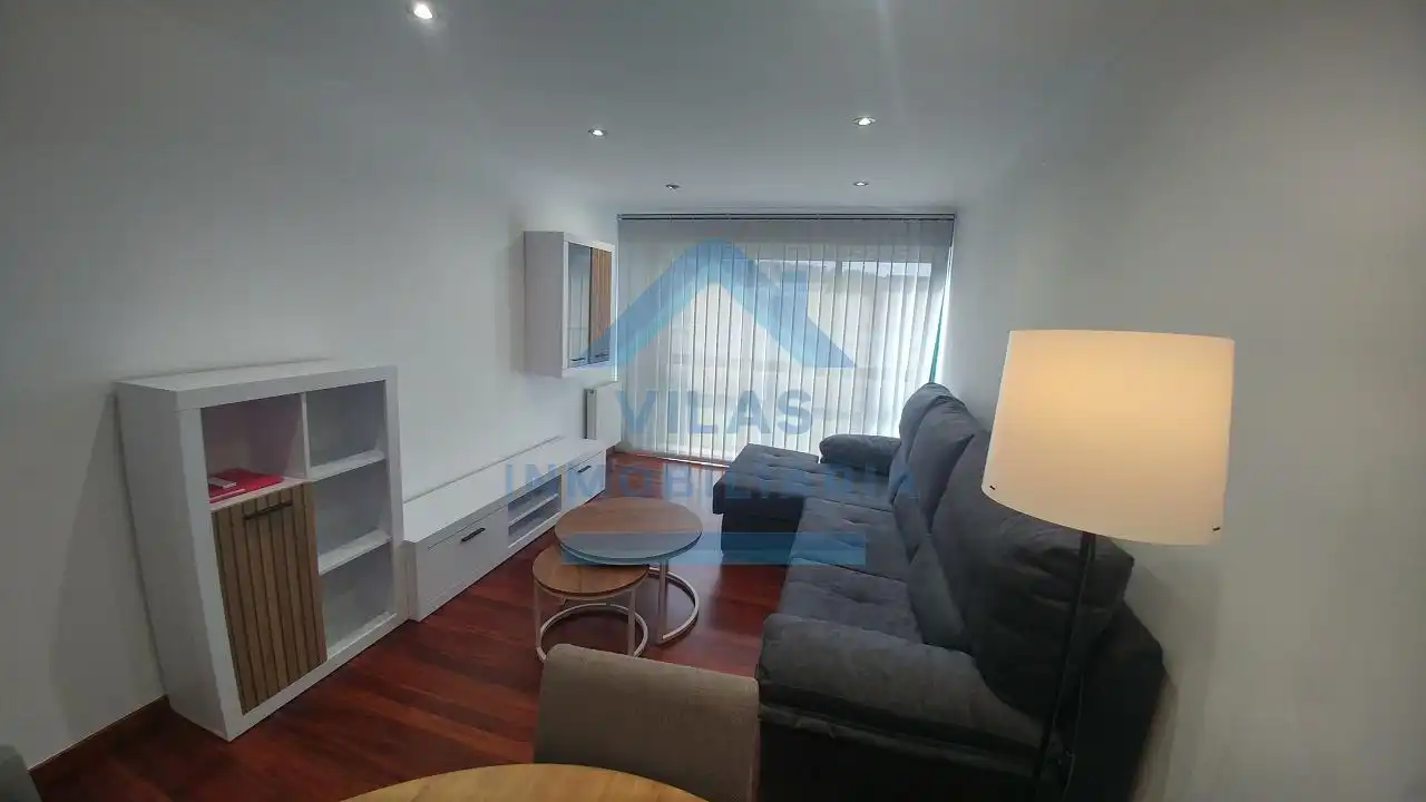Wohnzimmer von Wohnungen zur Miete in Ames mit Heizung, Abstellraum und Möbliert